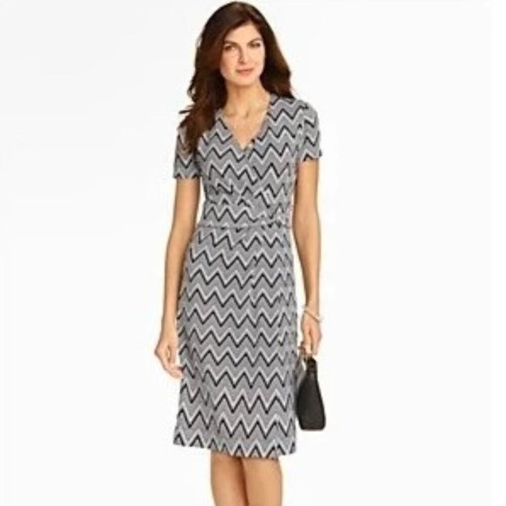 Talbots Faux Wrap‎ Dress Womens Medium Black White Chevron Geometric Stretch Mod